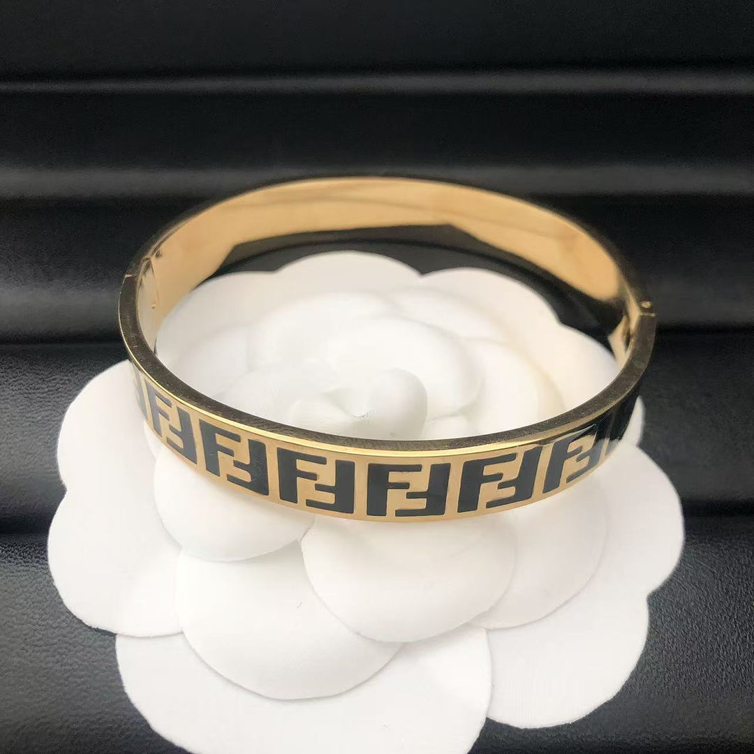 Signature Double - F Band