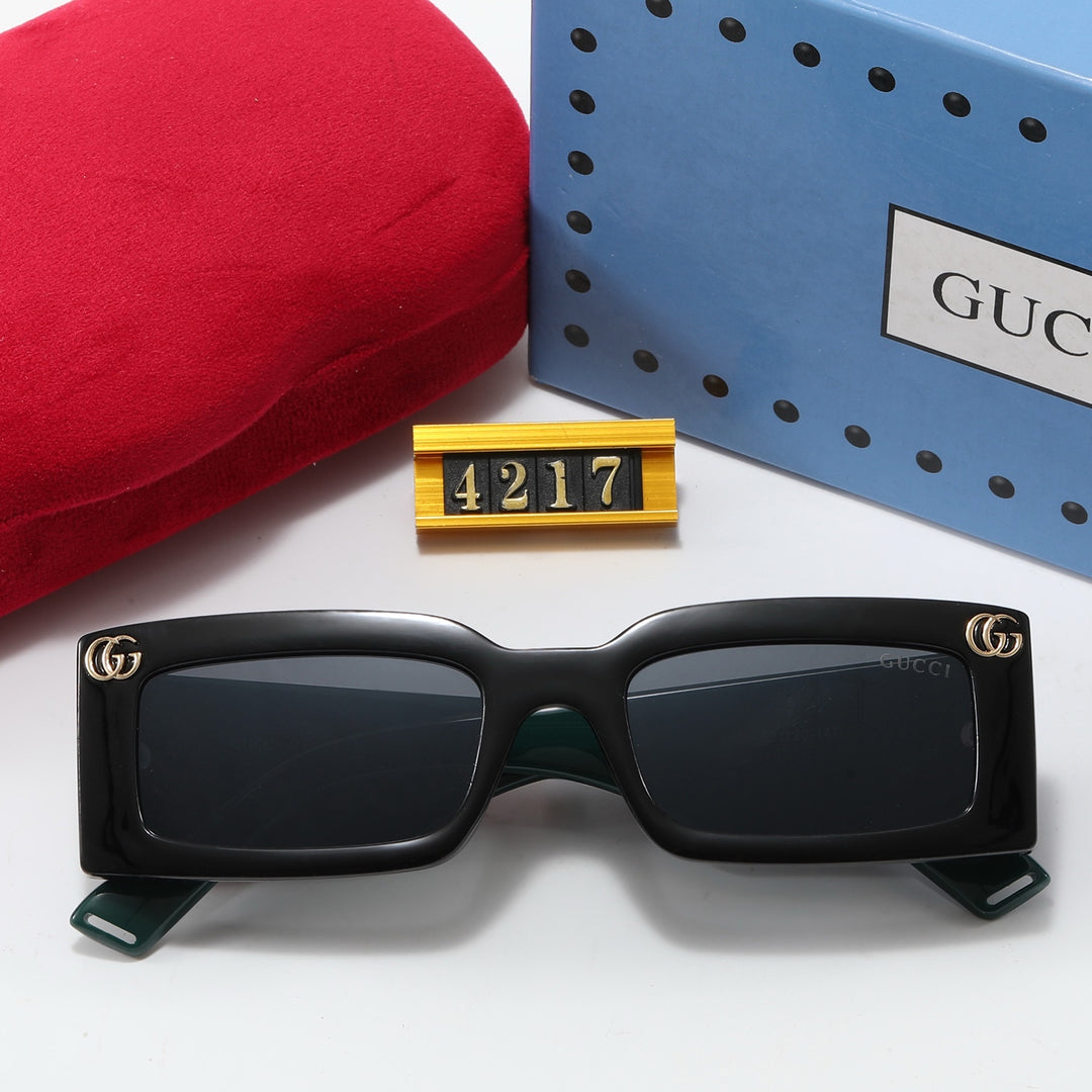 4 Colors Iconic Tone Sunglasses