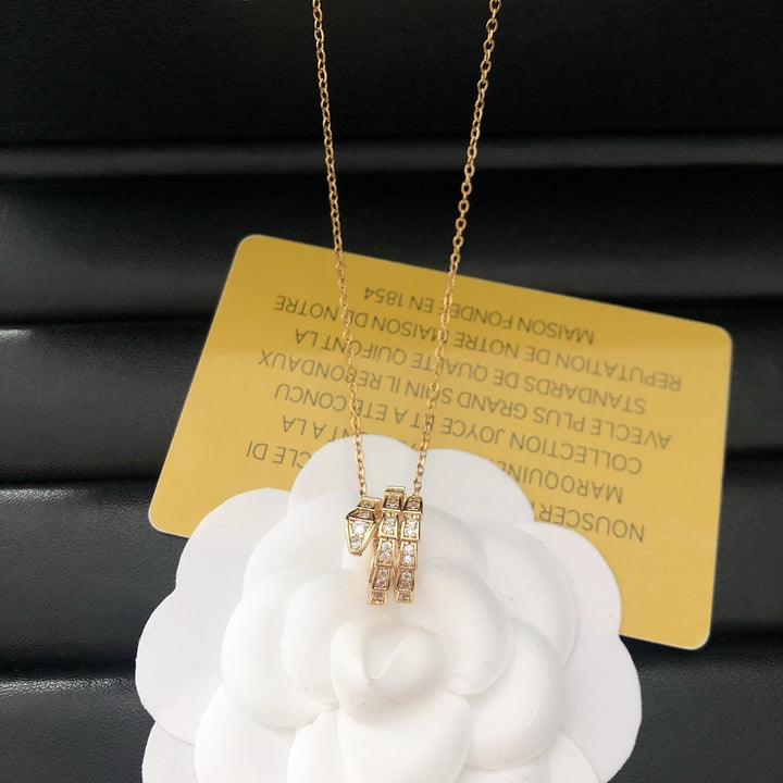 Sparkling Twisted Loop Necklace