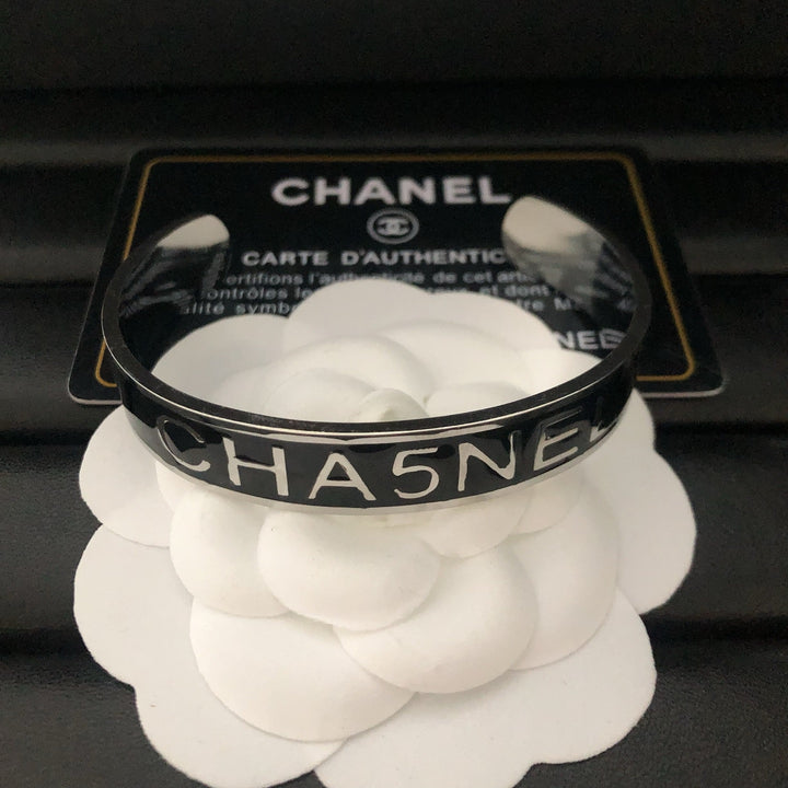 Signature Black Nameplate Bracelet