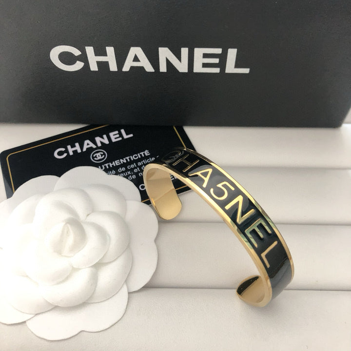 Signature Black Nameplate Bracelet