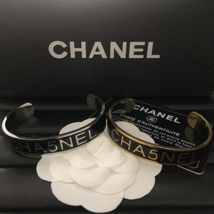Signature Black Nameplate Bracelet