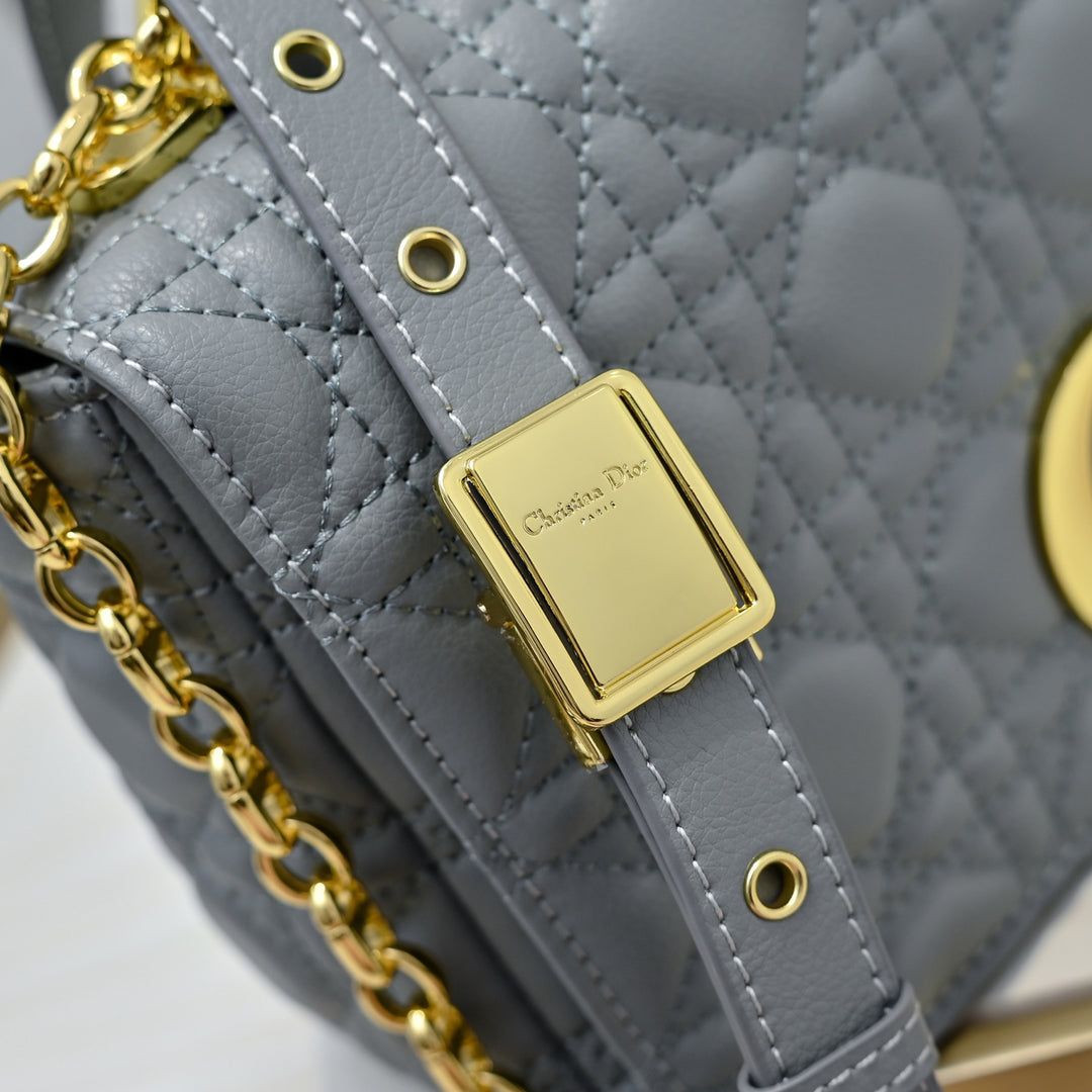 Sleek Ash Elegance Bag