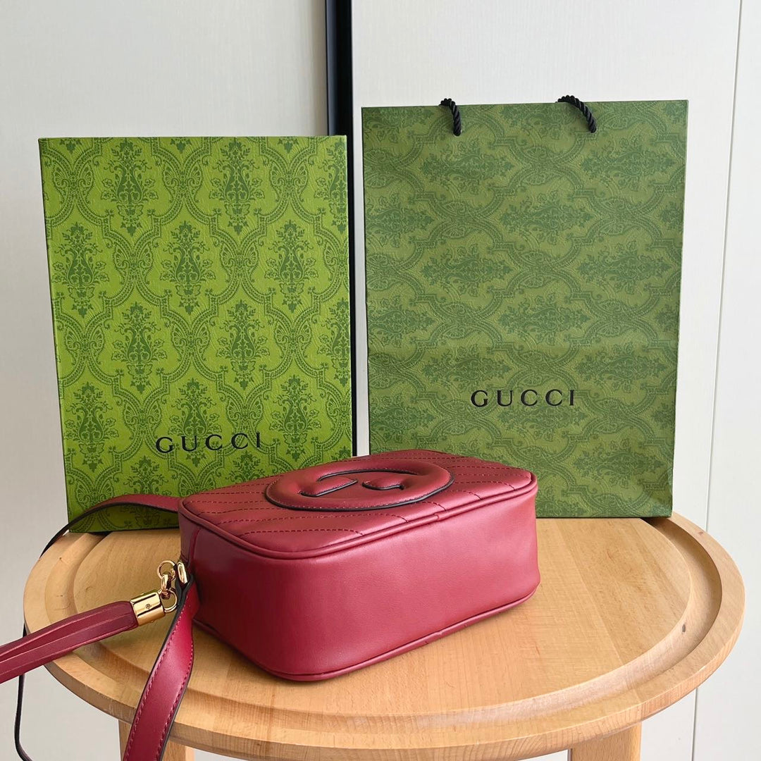 Embossed Pattern Sling Purse with Trim