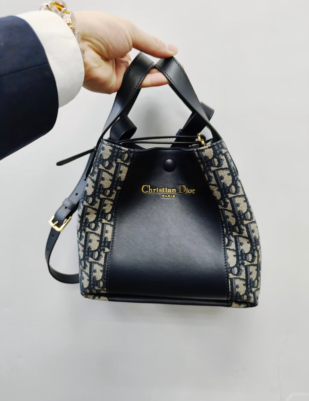 2025 New Blue Print Bucket Bag