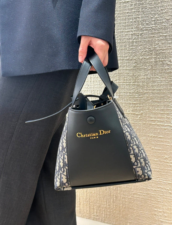 2025 New Blue Print Bucket Bag