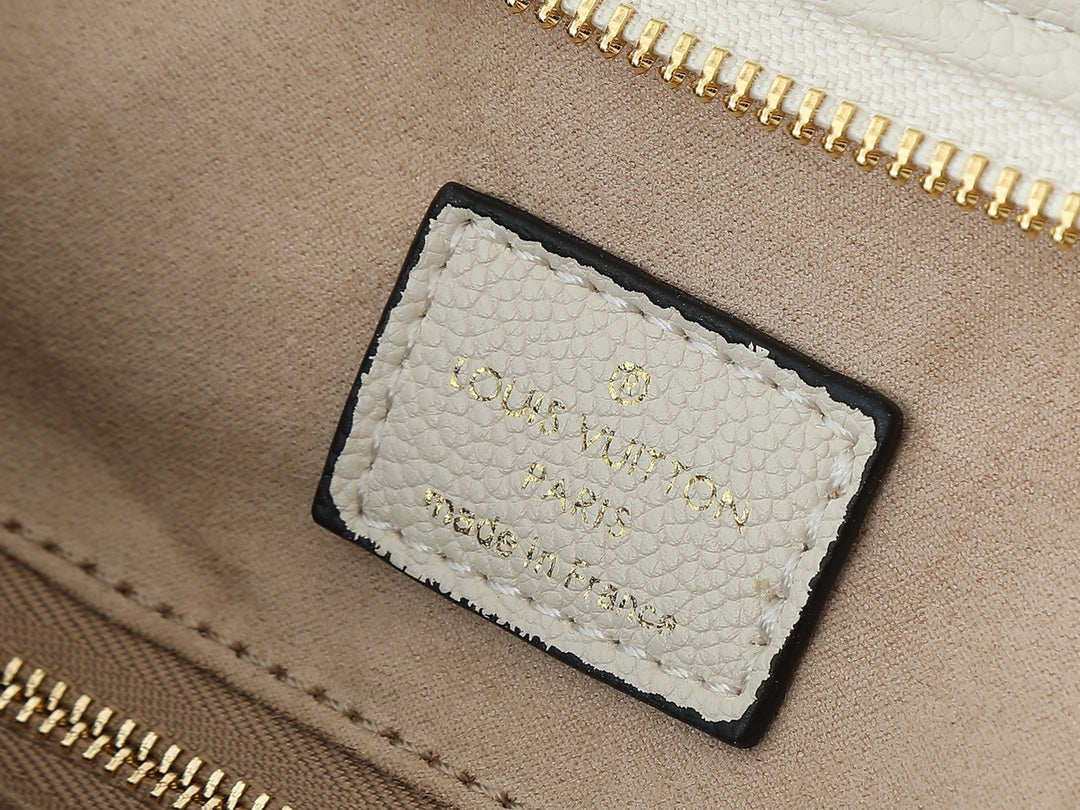 4 Color Emblem Embossed Shoulder Bag Set