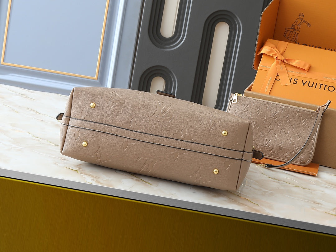 4 Color Emblem Embossed Shoulder Bag Set