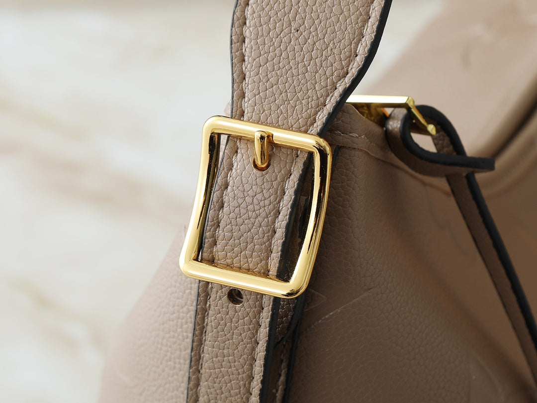 4 Color Emblem Embossed Shoulder Bag Set