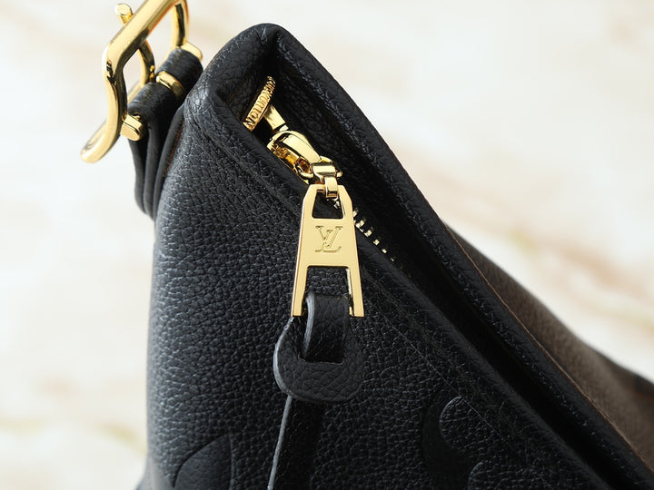 4 Color Emblem Embossed Shoulder Bag Set