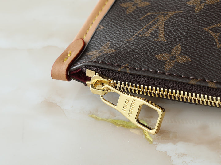 4 Color Emblem Embossed Shoulder Bag Set