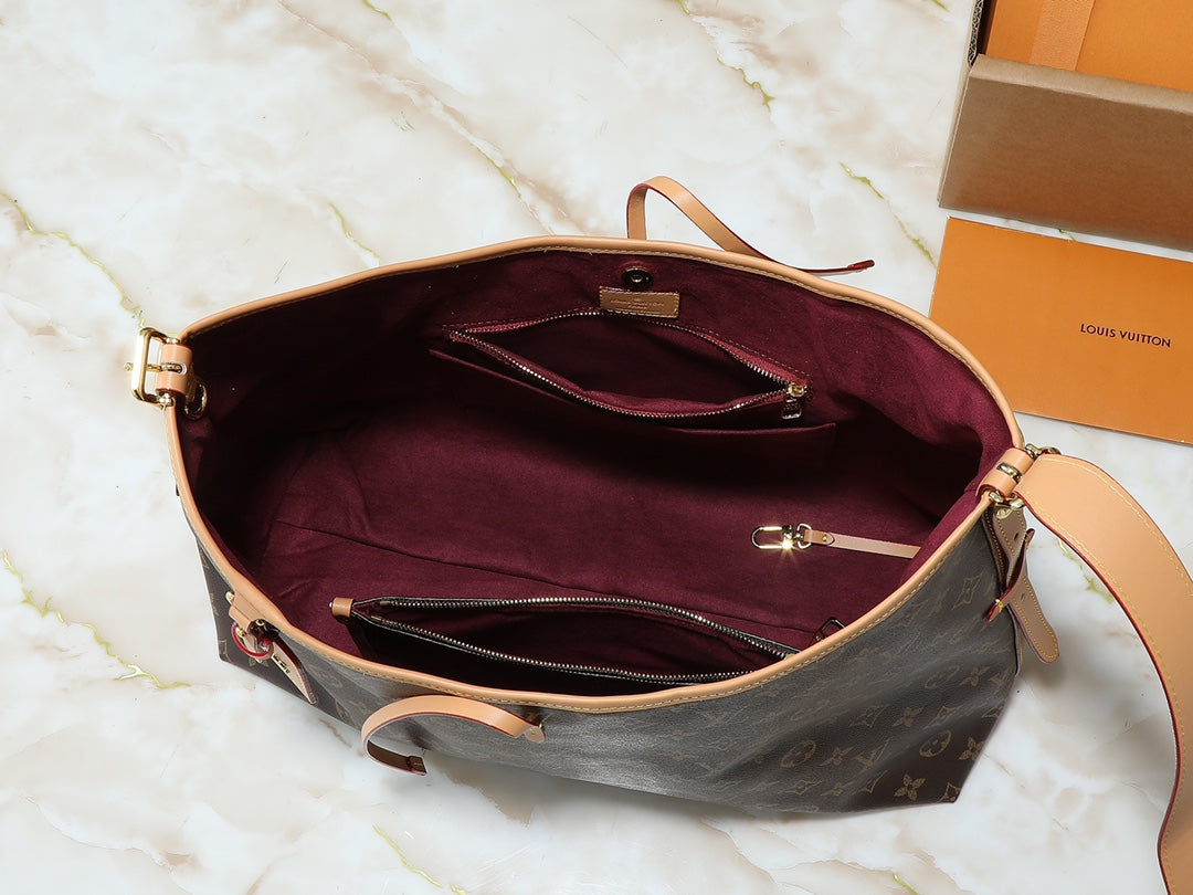 4 Color Emblem Embossed Shoulder Bag Set