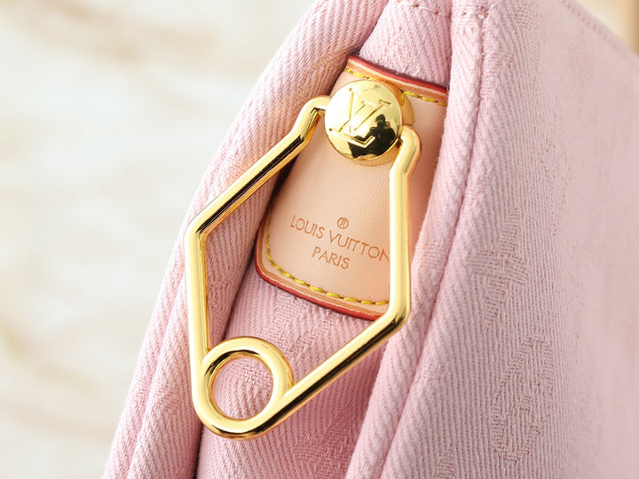 3 Color Chain Strap Crossbody Bag