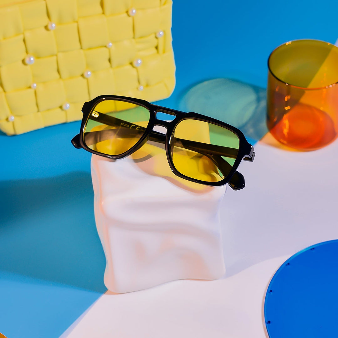 8 Colors - Stylish Striped Sunglasses