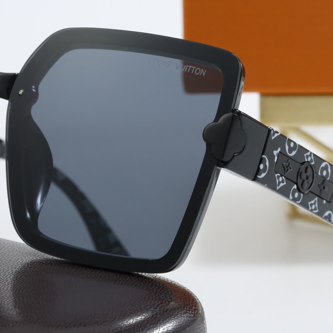 4-color fashionable four-leaf clover letter sunglasses