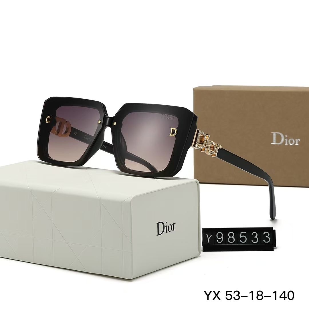 5 Colors Lightweight Monogrammed Sunglasses