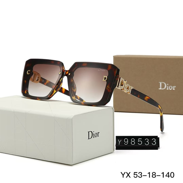 5 Colors Lightweight Monogrammed Sunglasses