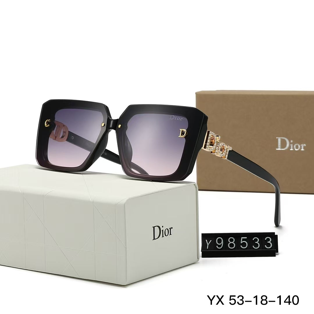 5 Colors Lightweight Monogrammed Sunglasses