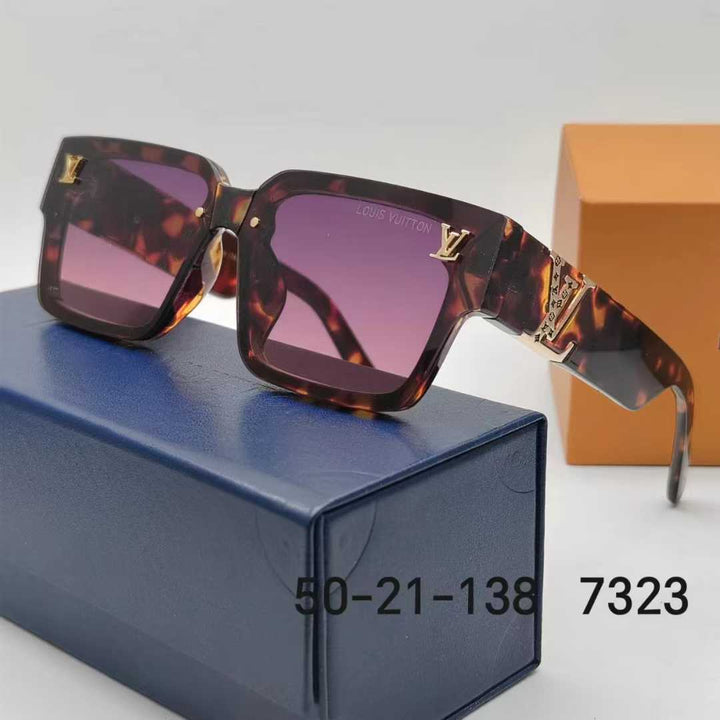7 Color Metal Badge Square Sunglasses