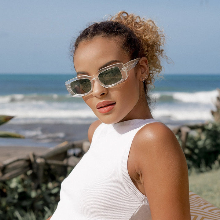 6 Colors - Pearl Trimmed Sunglasses