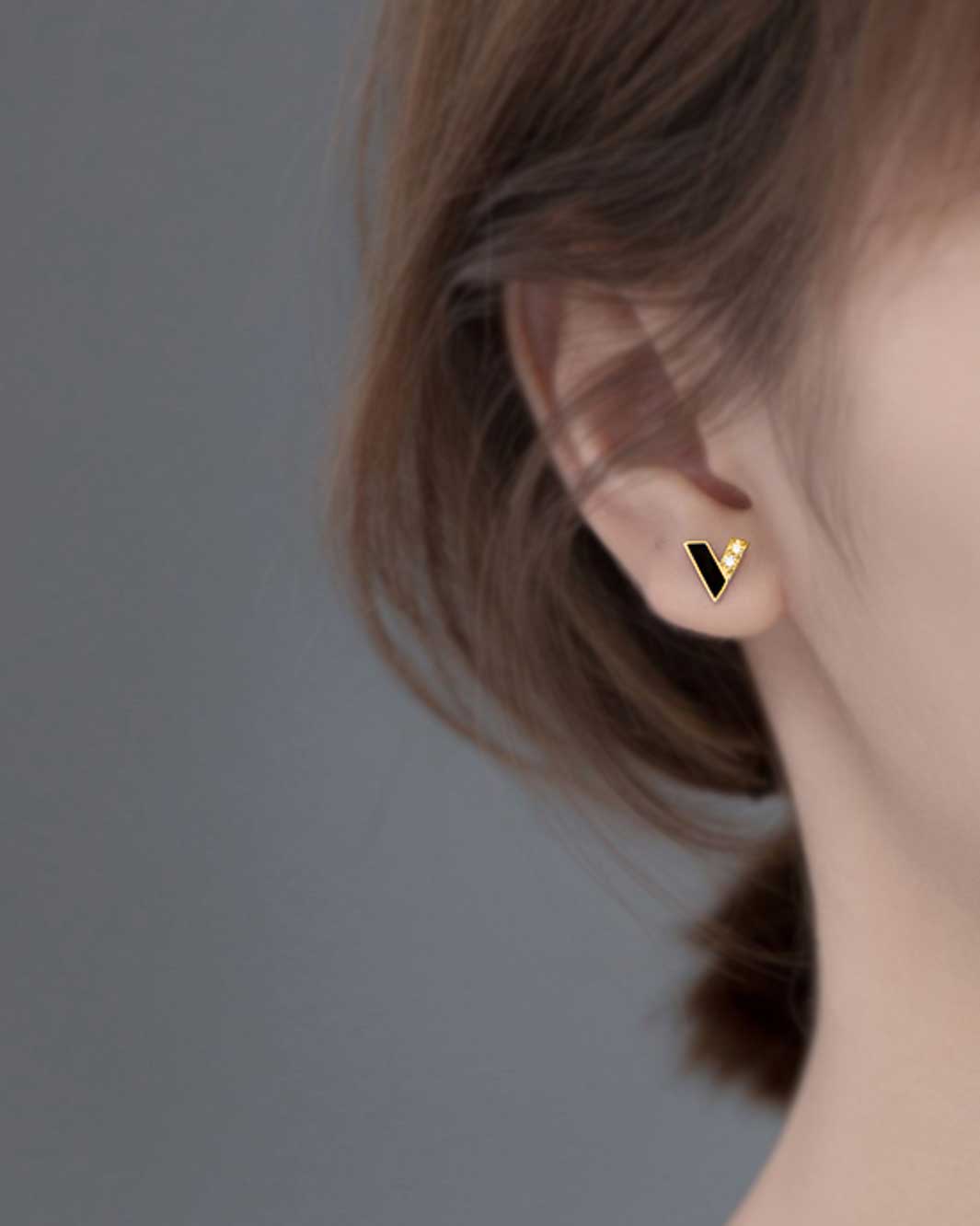 V Stud Earrings