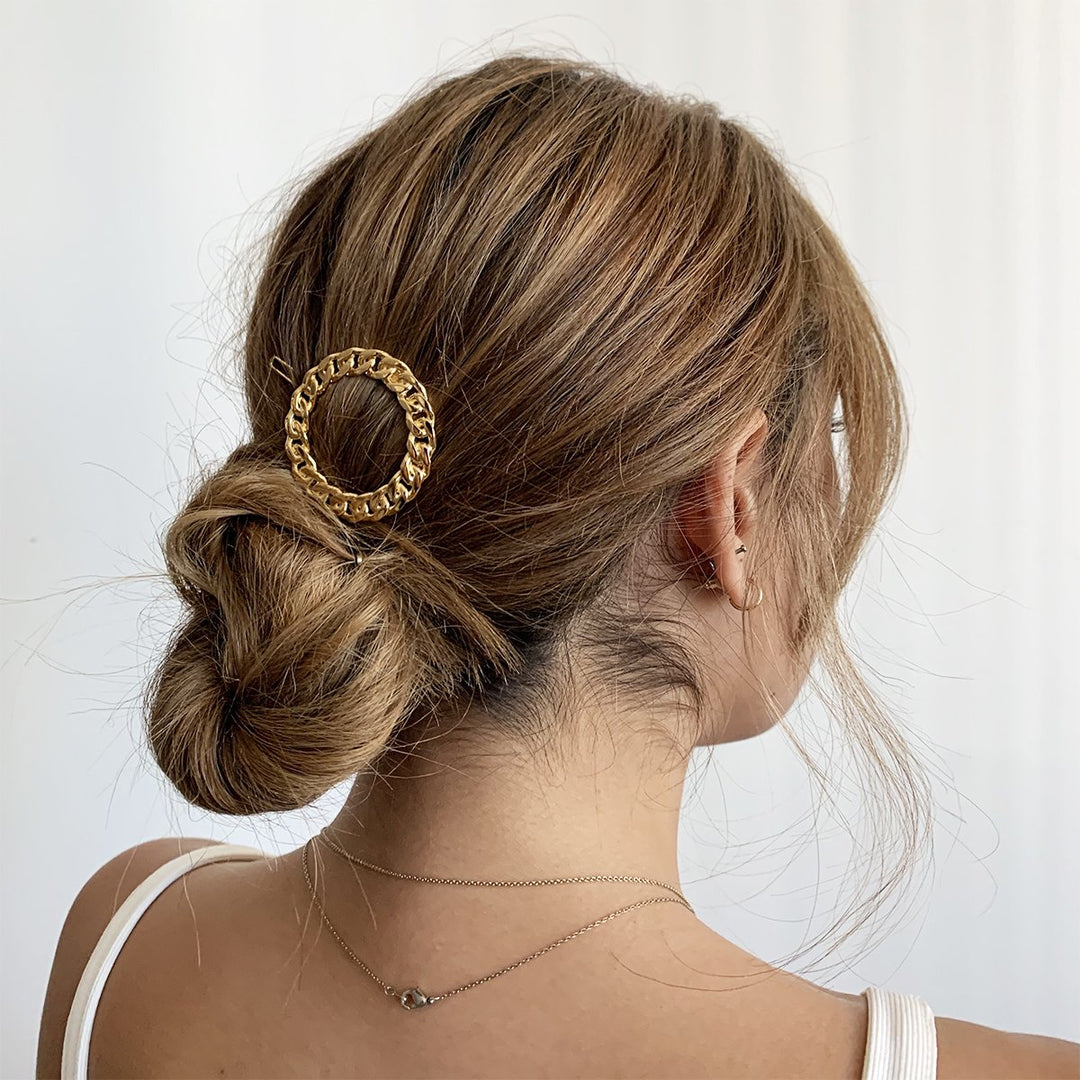 GISSEL CIRCLE CHAIN BARRETTE