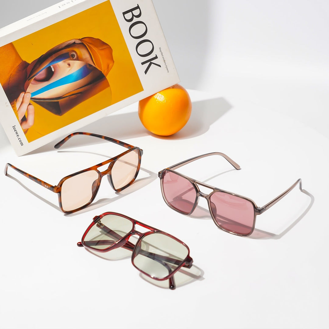 1 Colour Retro Print Sunglasses