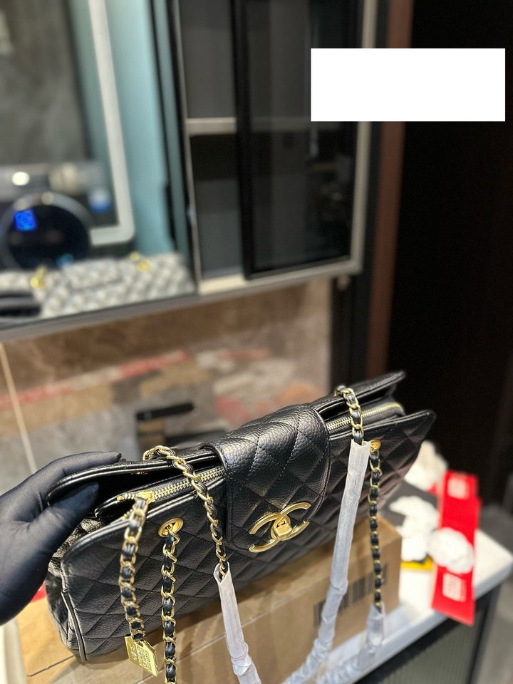 Classic Casual Chain Handbag