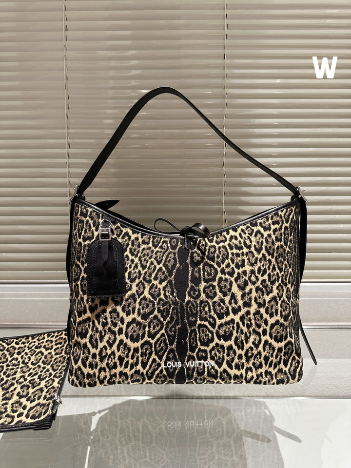 1 Color leopard print handbag