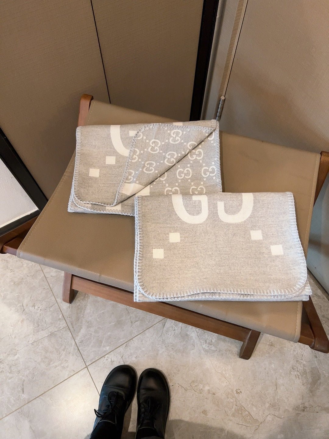 Classic GG Jacquard Reversible Scarf - Fashion