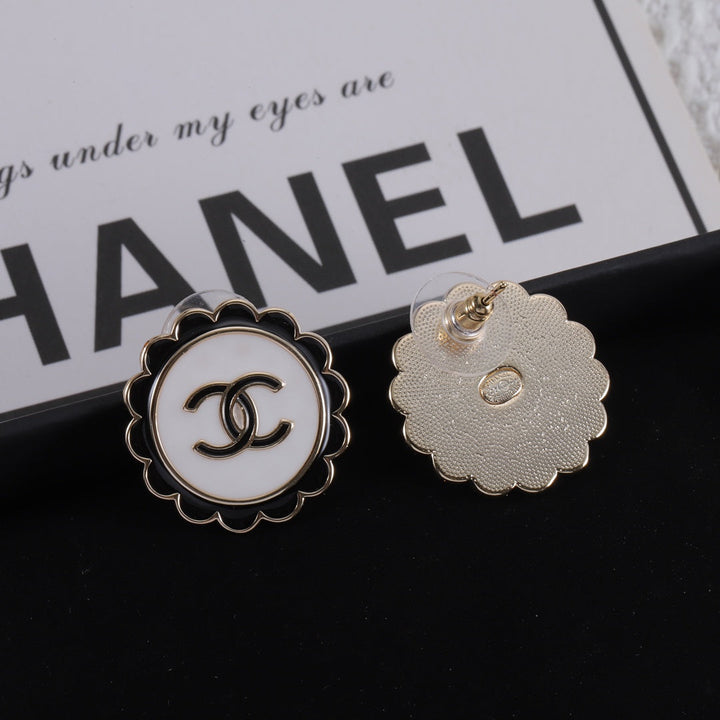 two colors circle earrings