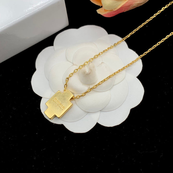 Simple Brass Necklace