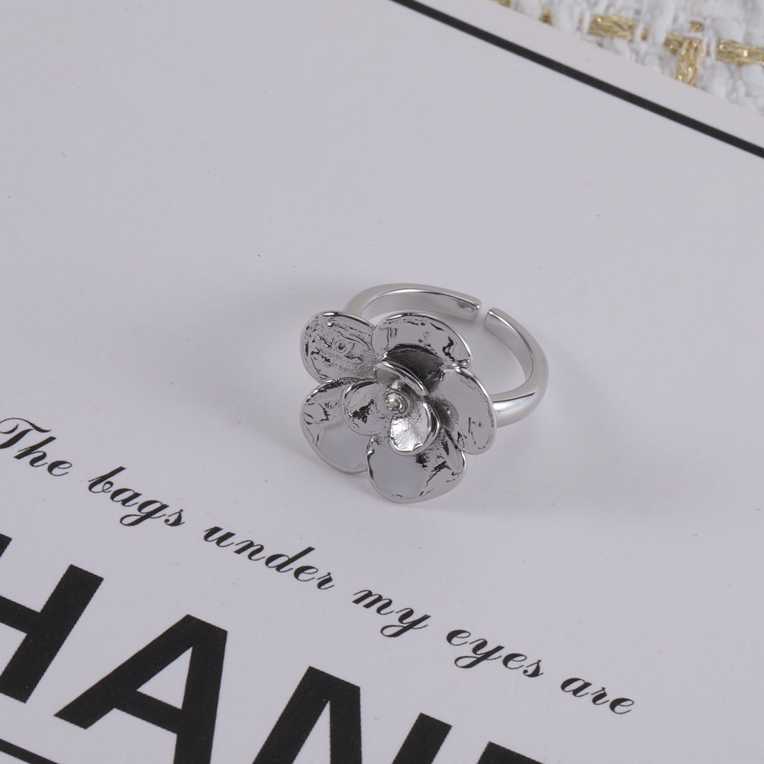 Fashion Camellia Open End Ring
