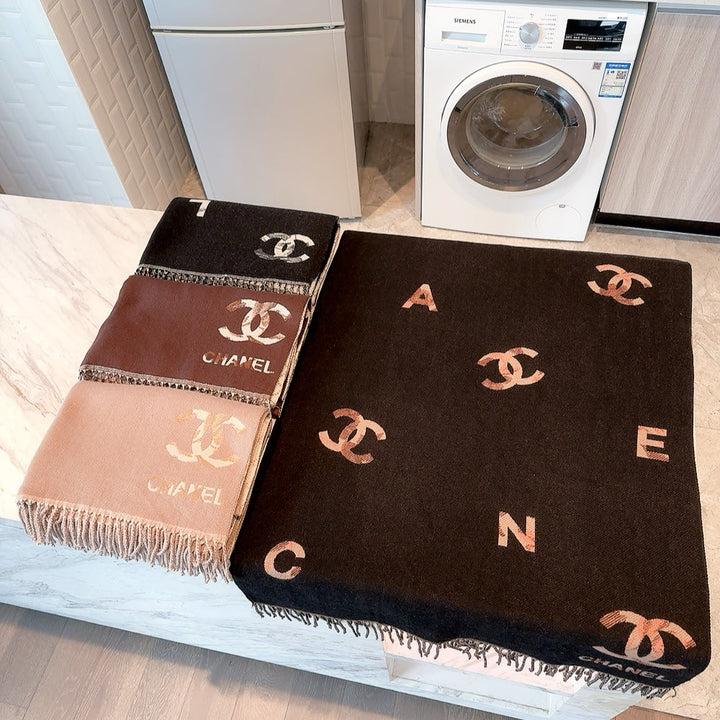 fashion CC letters double-sided two-color scarf