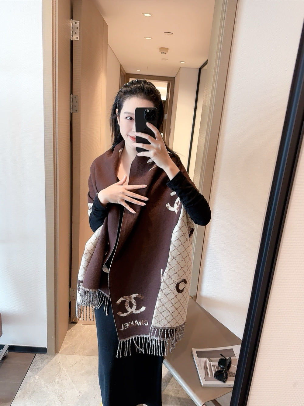 fashion CC letters double-sided two-color scarf