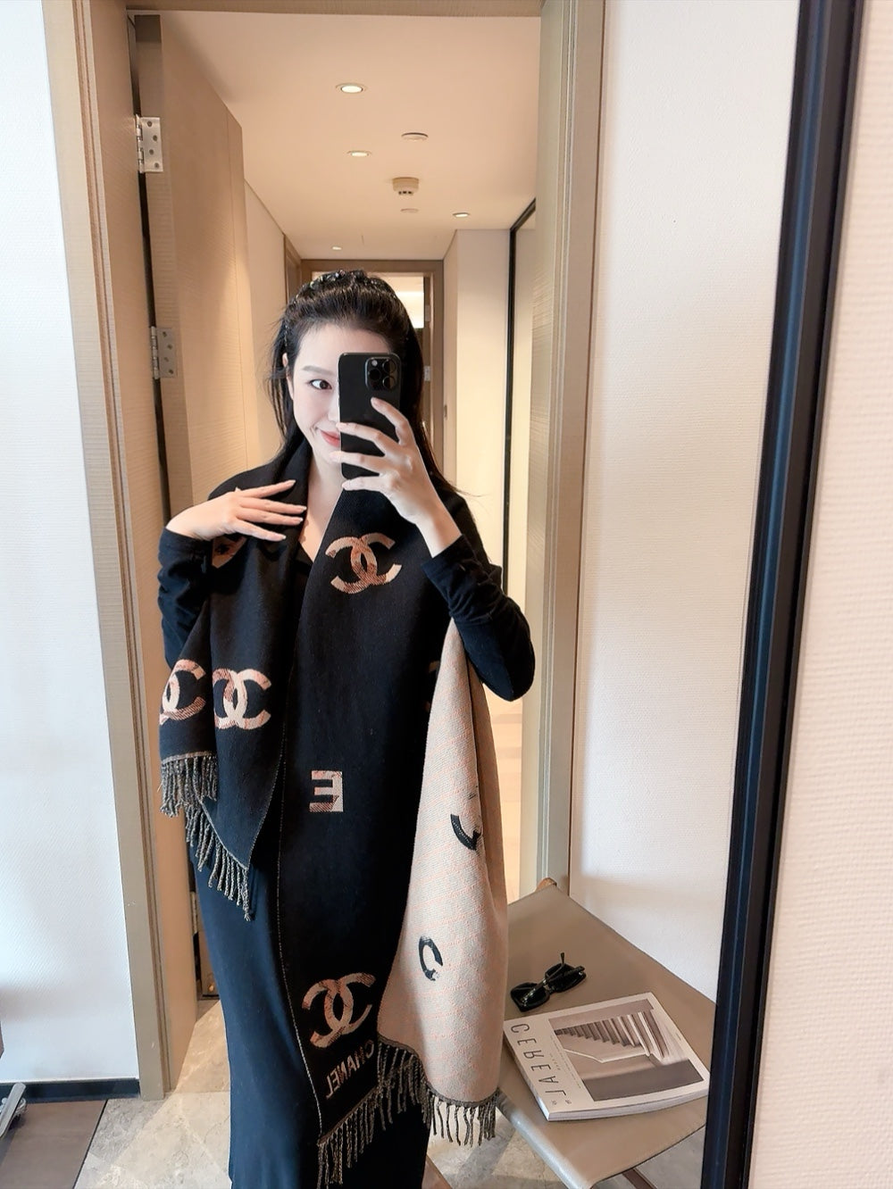 fashion CC letters double-sided two-color scarf