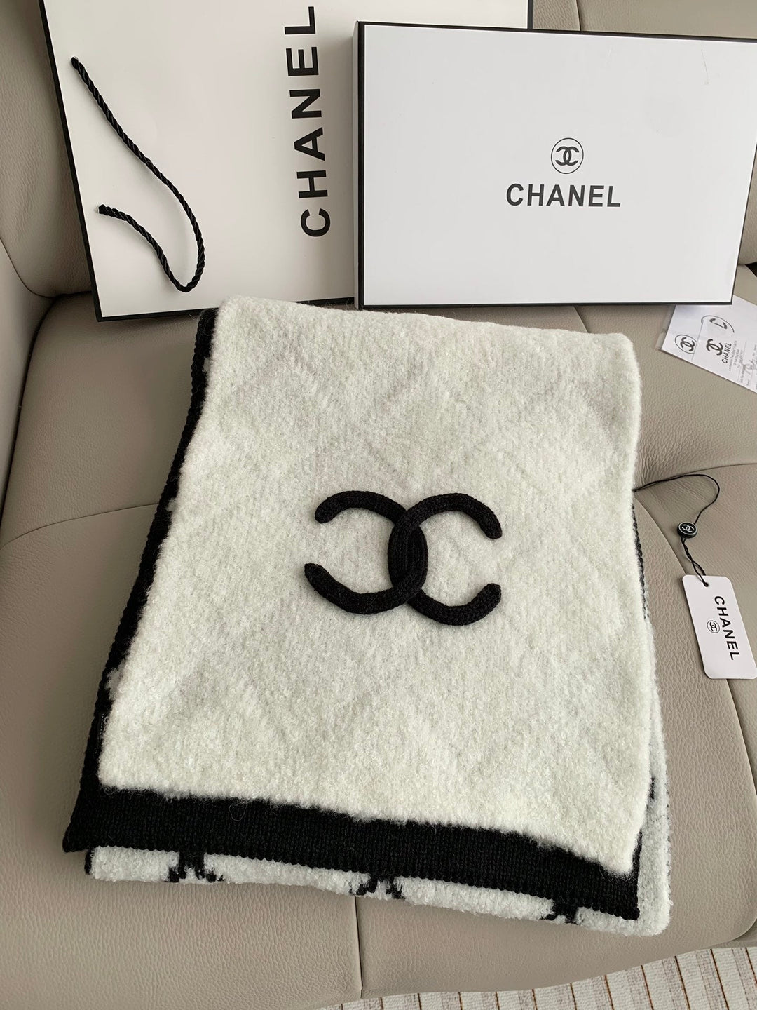 Premium 24b knitted scarf cashmere