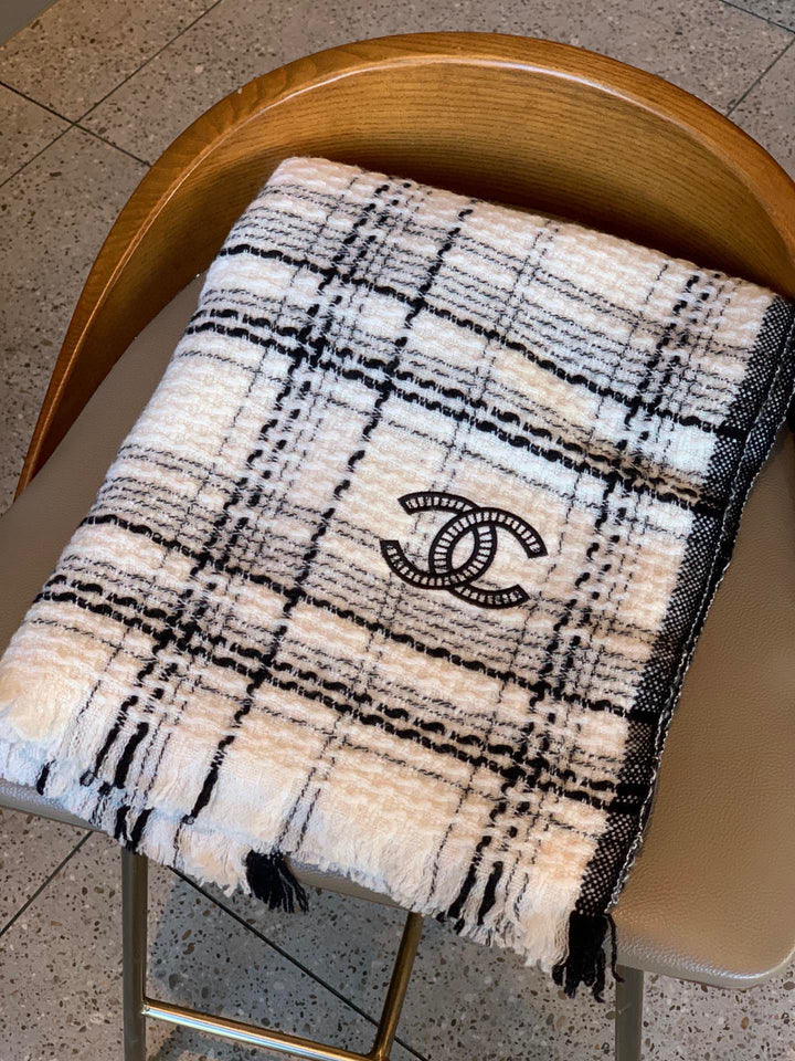 Fashion CC Knitting Plaid Shawl