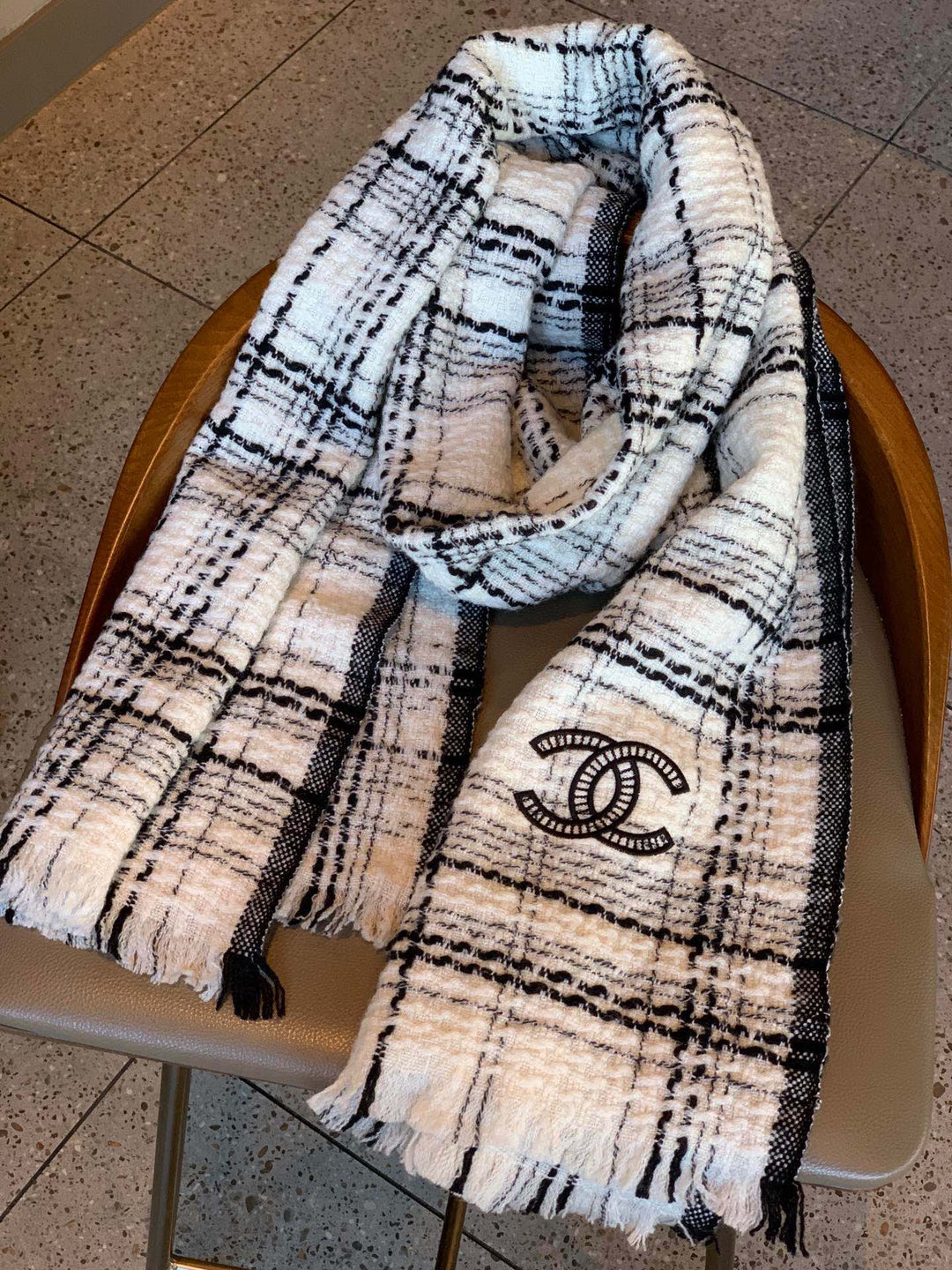 Fashion CC Knitting Plaid Shawl