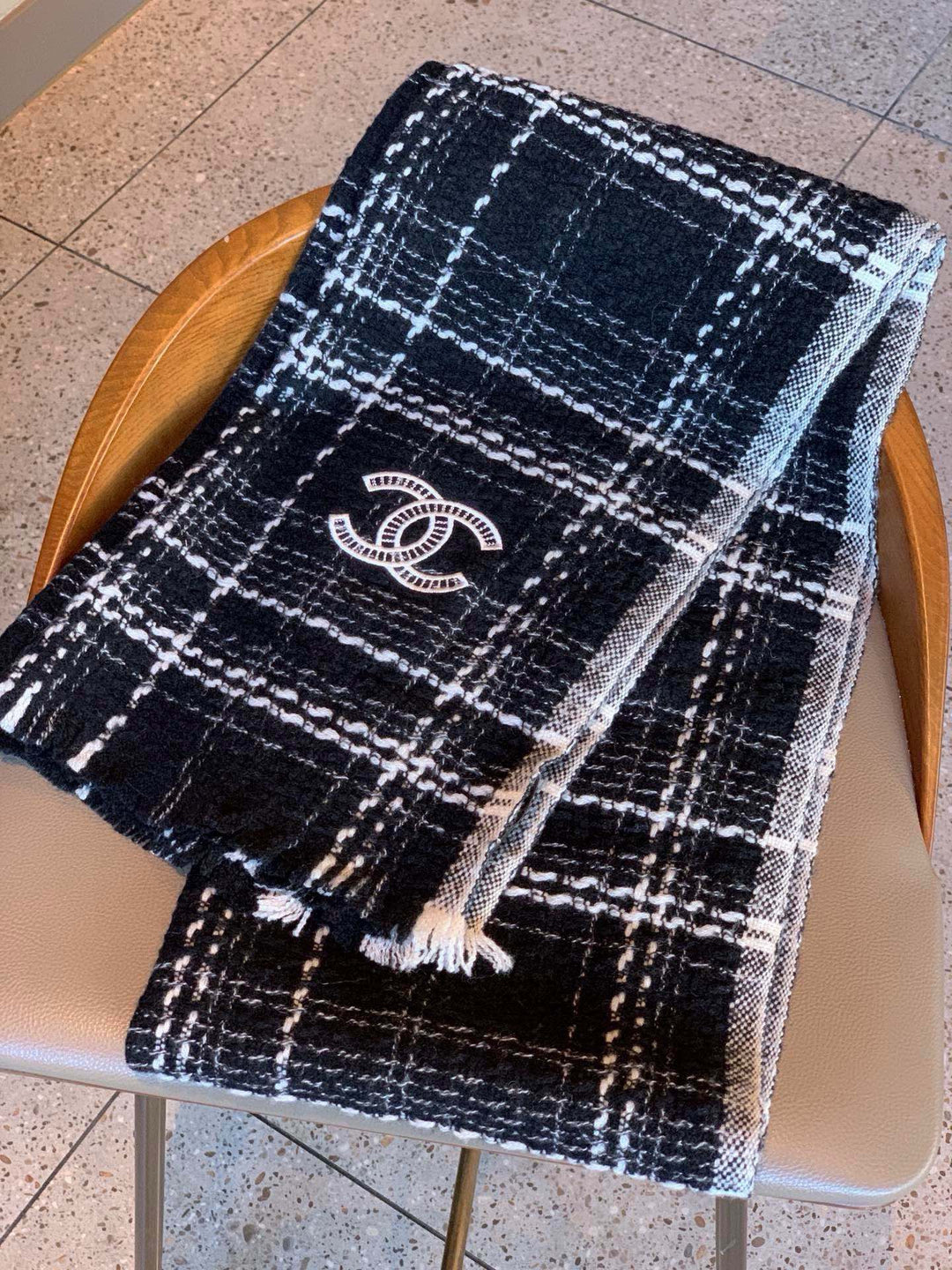 Fashion CC Knitting Plaid Shawl