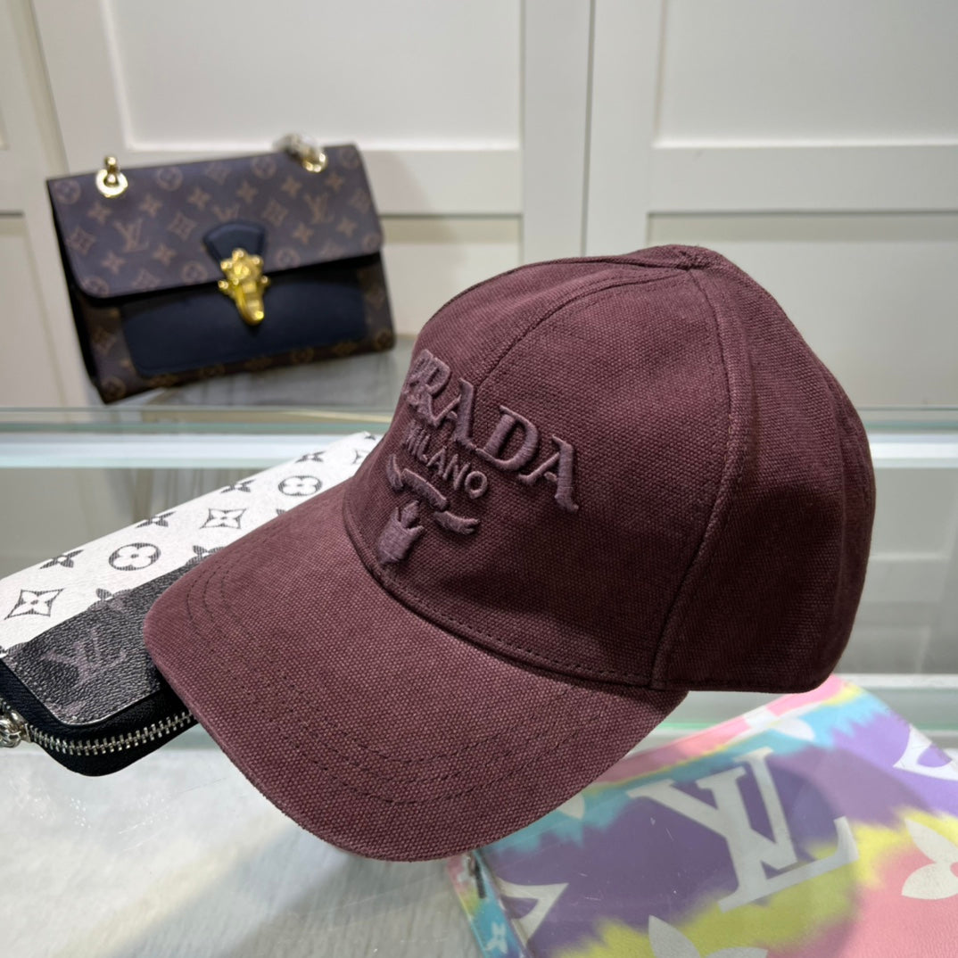 Triangle Label Baseball Caps in 3 Colors