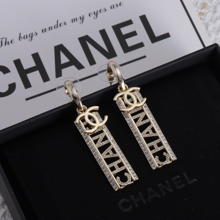 fashion CD letter hollow earrings