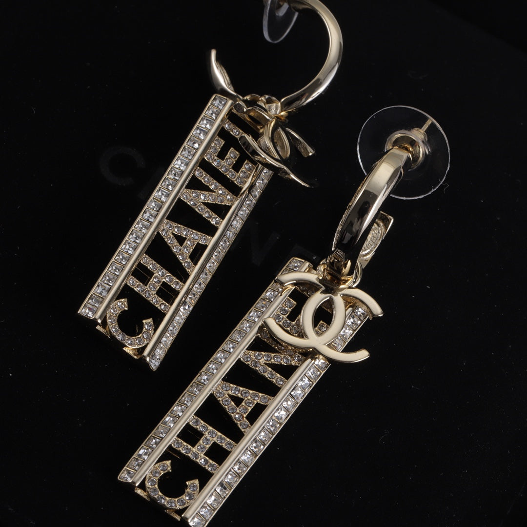 fashion CD letter hollow earrings