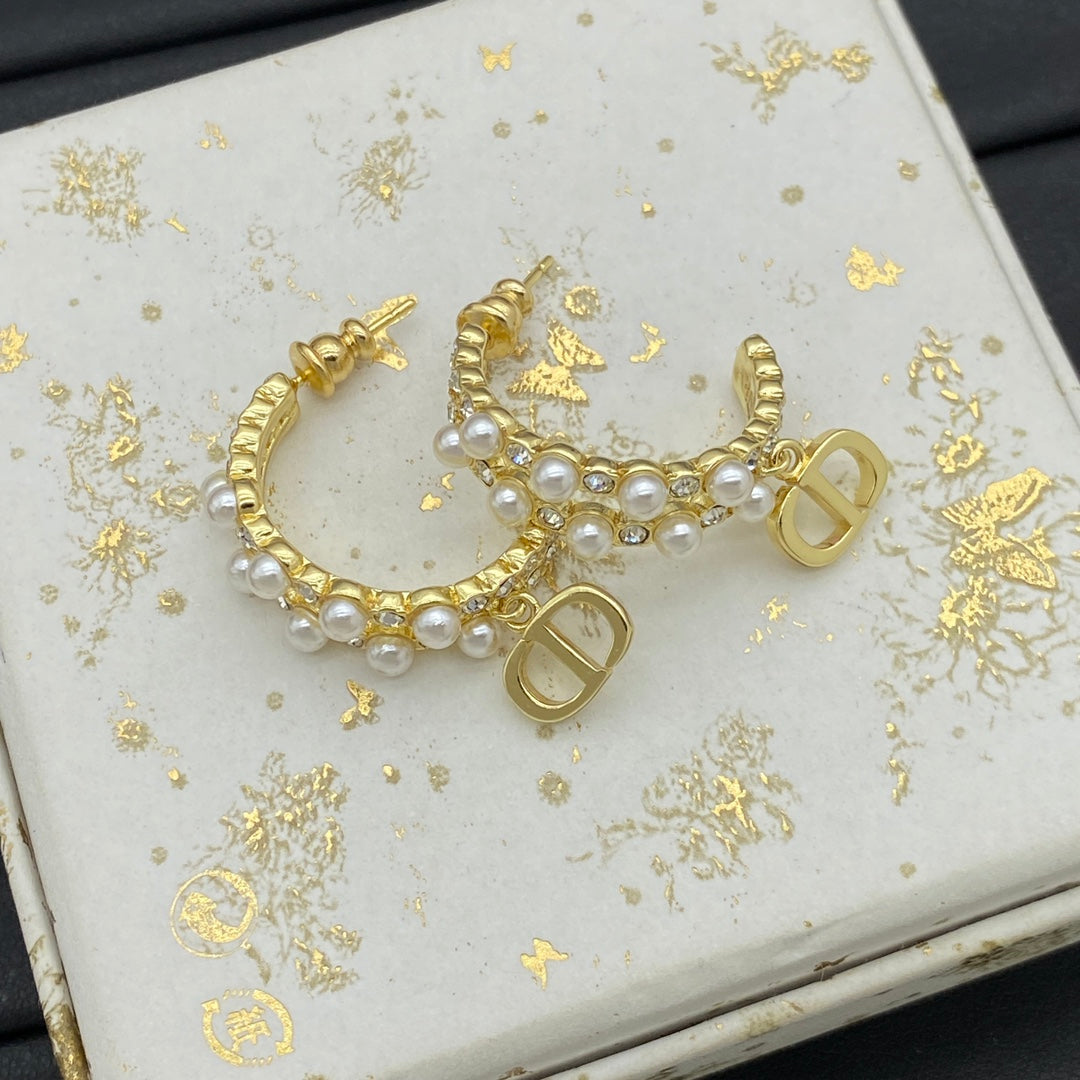 Fashion CD Pearl Earrings