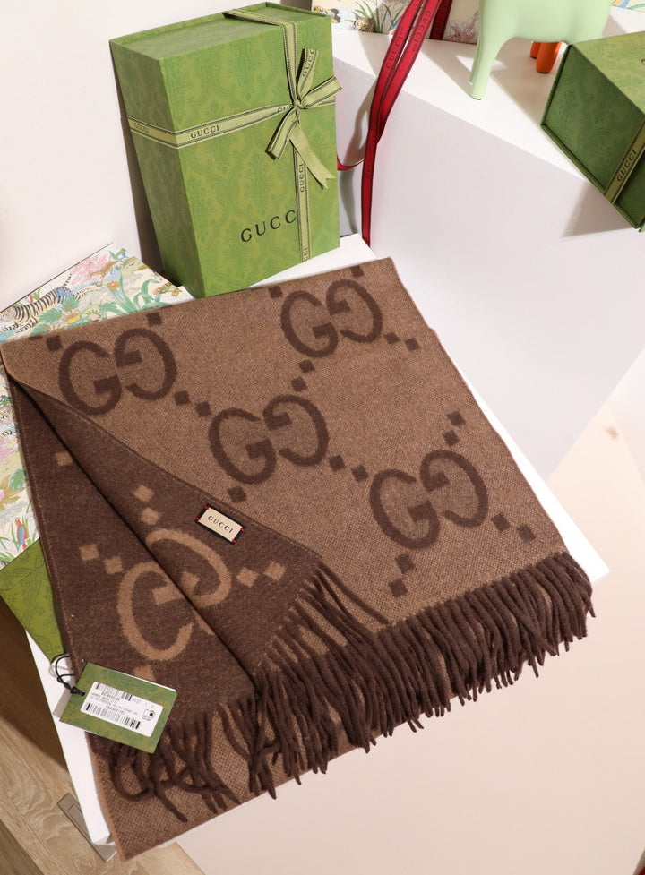 Classic GG double-sided jacquard tassel scarf