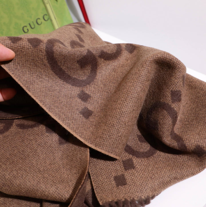 Classic GG double-sided jacquard tassel scarf