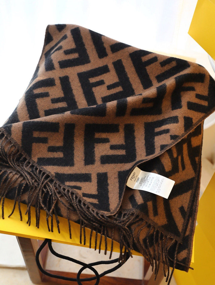 Classic FF Letters Jacquard Fringe Scarf
