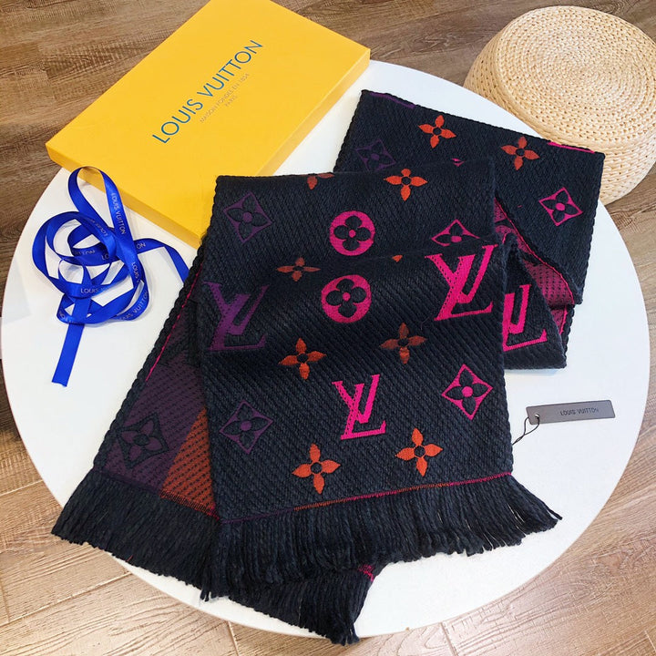 Classic CC versatile cashmere shawl