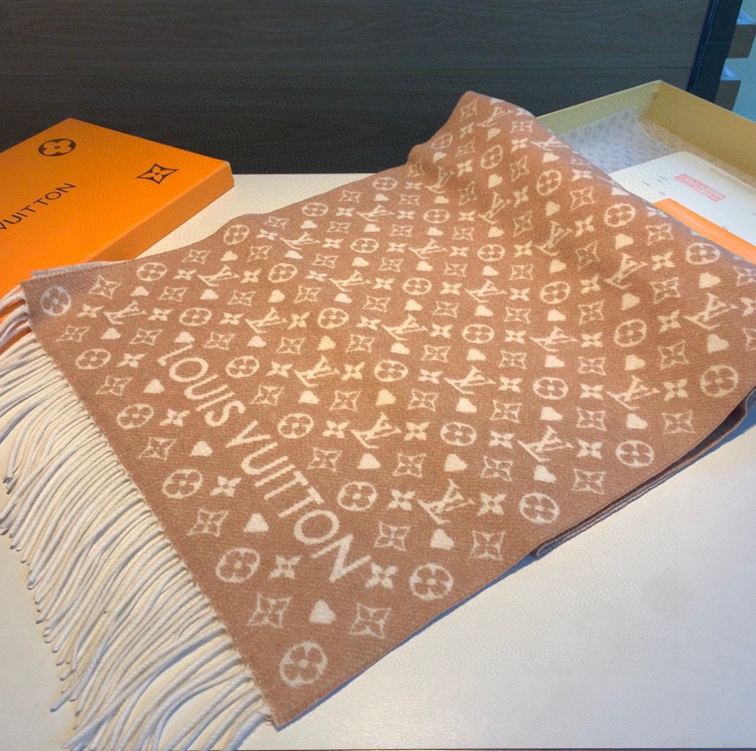 Classic Clover Limited Edition Series Cashmere Scarf