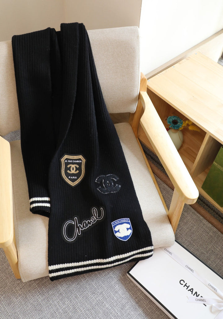 Fashion CC Stamp Knitted Scarf